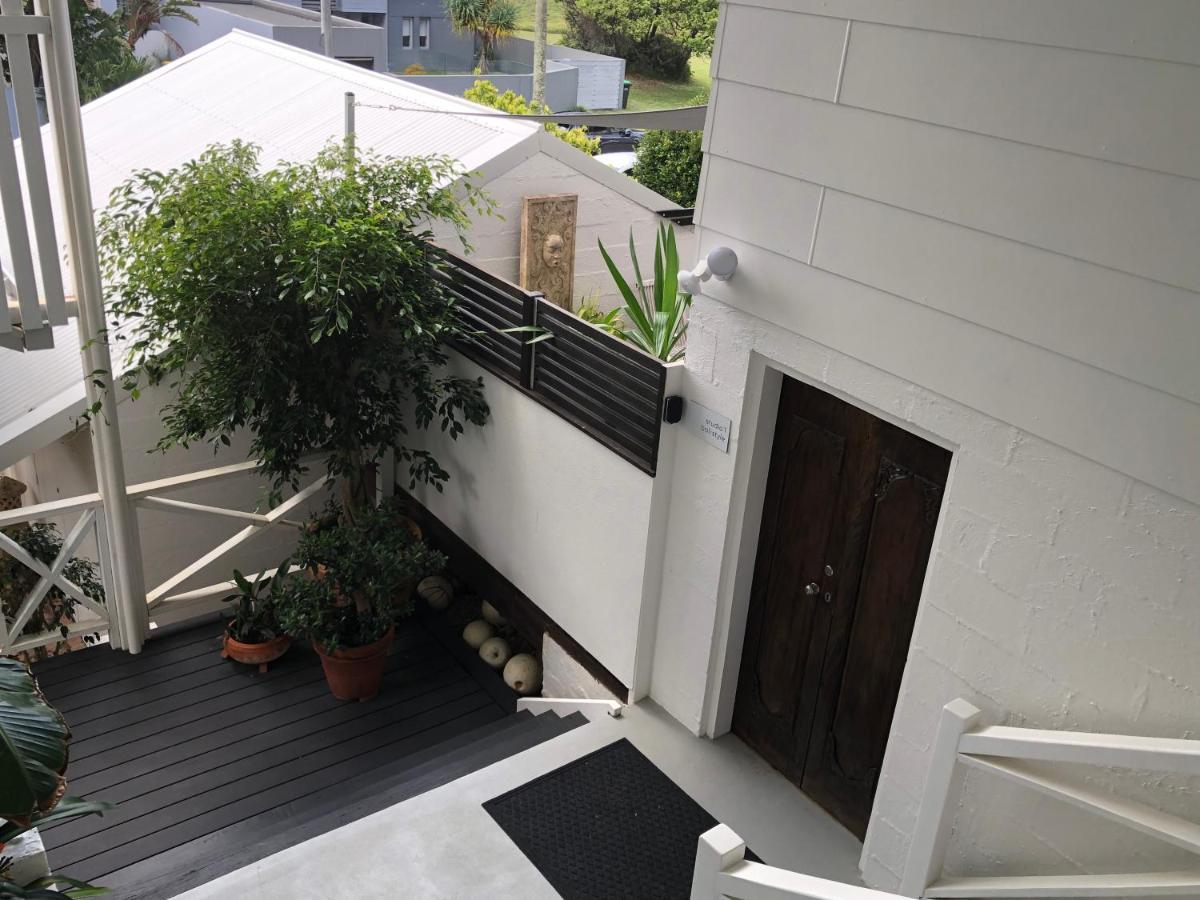 ספפייר ביץ' Shorebreak Studio Apartments מראה חיצוני תמונה