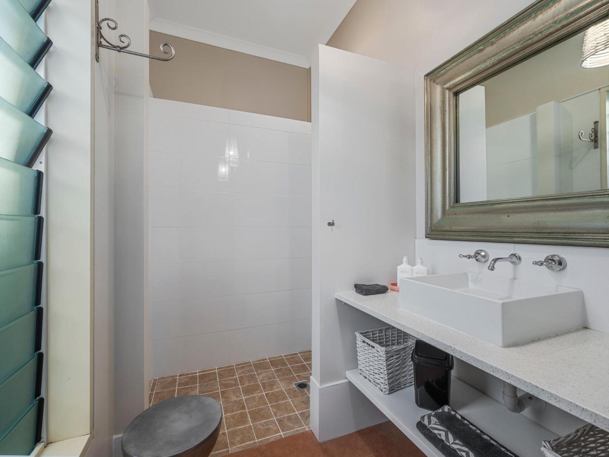 ספפייר ביץ' Shorebreak Studio Apartments מראה חיצוני תמונה